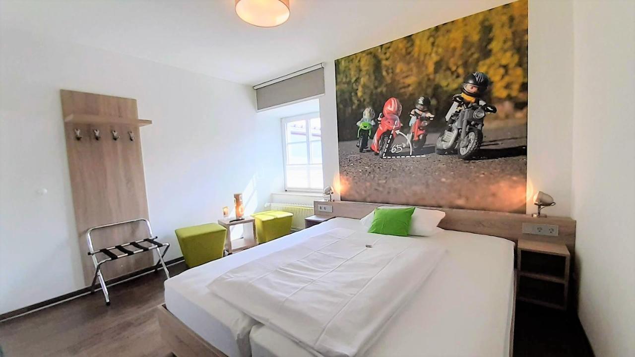 Winkelwerkstatt Hotel Kröv Buitenkant foto