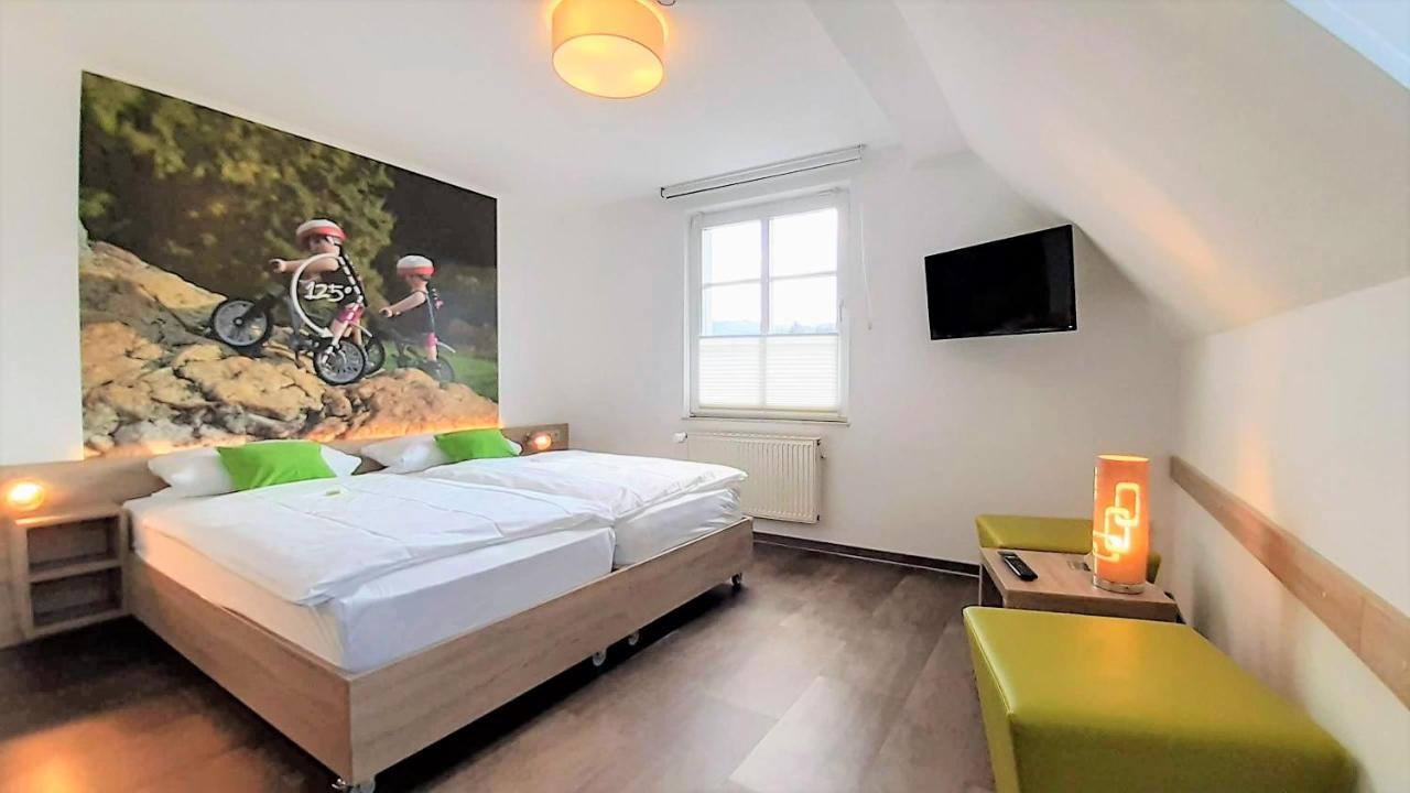 Winkelwerkstatt Hotel Kröv Buitenkant foto